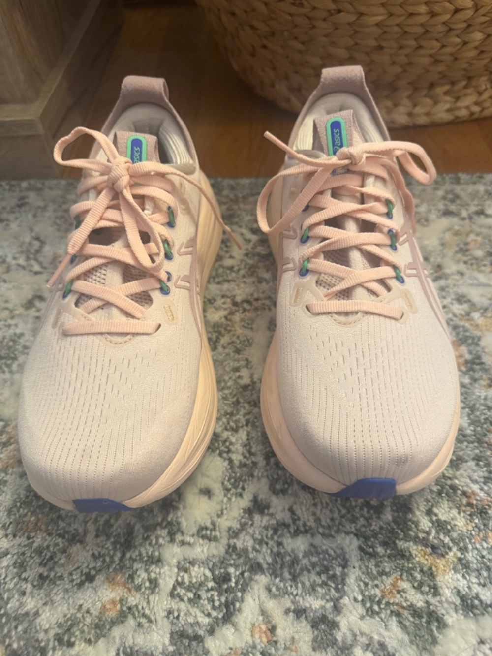 ASICS Gel Nimbus 28 wide size 7